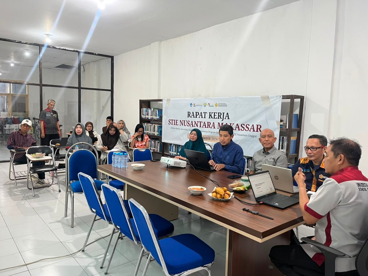 STIE Nusantara Makassar Gelar Rapat Kerja Tahunan, Susun Program Strategis TA 2026/2027