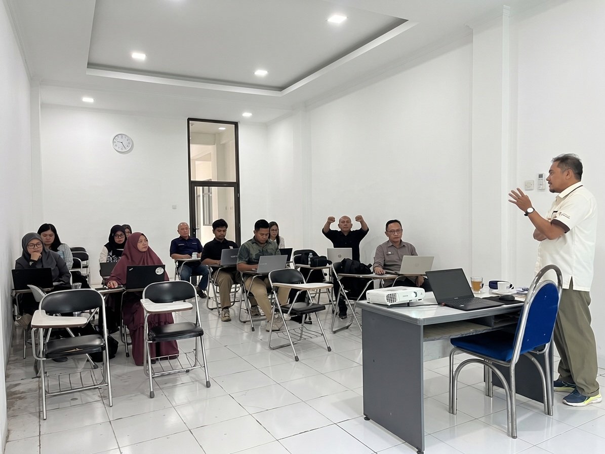 STIE Nusantara Makassar Gelar Bimtek RPS Berbasis OBE dan Penyusunan Buku Ajar bagi Dosen